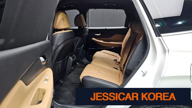 2023 Hyundai The New Santa Fe - Thumbnail 6