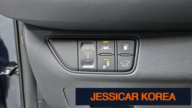 2020 Genesis G70 - Thumbnail 18