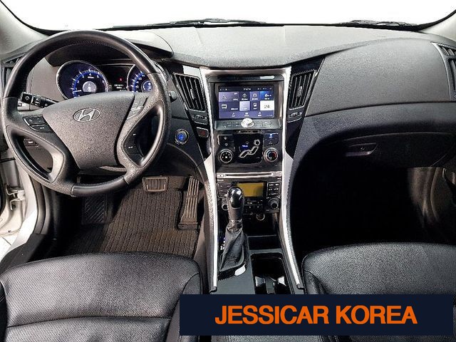 2012 Hyundai YF Sonata - Thumbnail 13