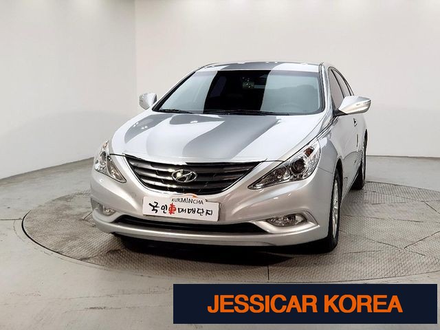 2012 Hyundai YF Sonata - Thumbnail 14