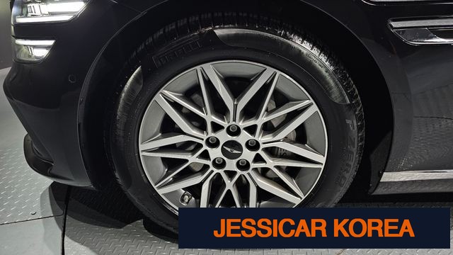 2026 Genesis G80 (RG3) - Thumbnail 5