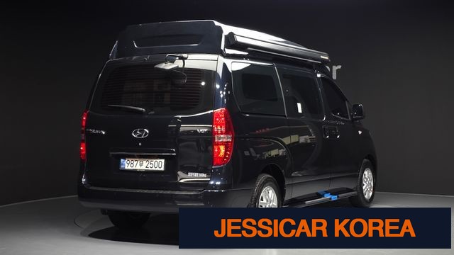 2021 Hyundai The New Grand Starex - Thumbnail 10