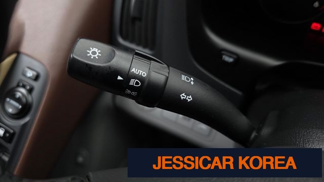 2021 Hyundai The New Grand Starex - Thumbnail 19