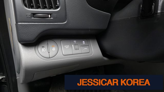2021 Hyundai The New Grand Starex - Thumbnail 20