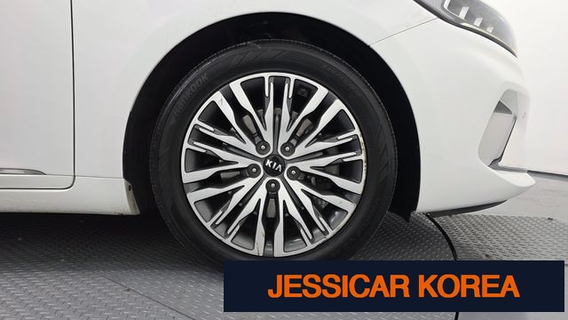 2020 Kia K7 Premier - Thumbnail 16