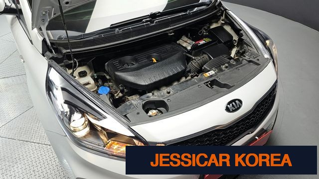 2018 Kia The New Karen's - Thumbnail 8