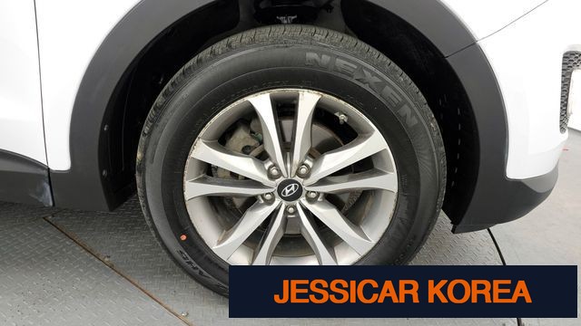 2015 Hyundai Santa Fe DM - Thumbnail 8
