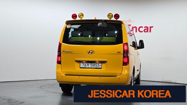 2020 Hyundai The New Grand Starex - Thumbnail 13