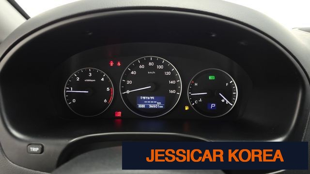 2020 Hyundai The New Grand Starex - Thumbnail 16
