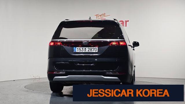 2021 Kia Carnival 4th Gen - Thumbnail 8