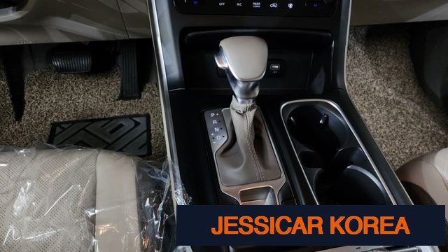 2021 Kia Carnival 4th Gen - Thumbnail 16