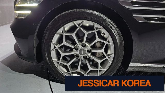 2022 Genesis G80 (RG3) - Thumbnail 2