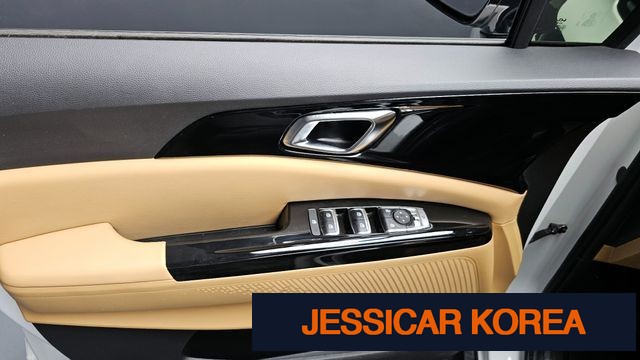 2023 Kia Carnival 4th Gen - Thumbnail 3