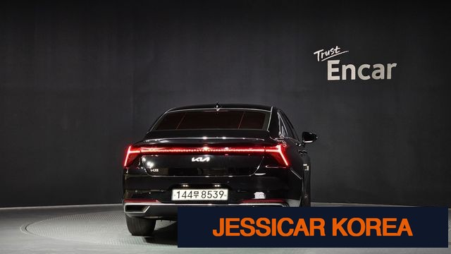2022 Kia K8 - Thumbnail 4