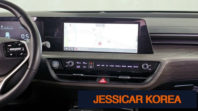 2022 Kia K8 - Thumbnail 18