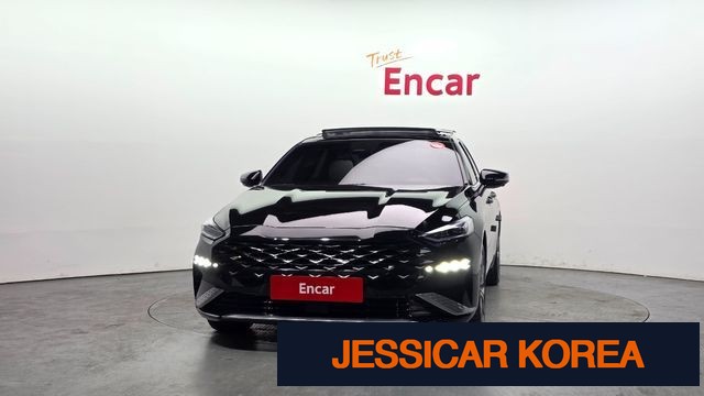 2023 Kia K8 - Thumbnail 2