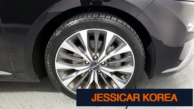 2023 Kia K8 - Thumbnail 11