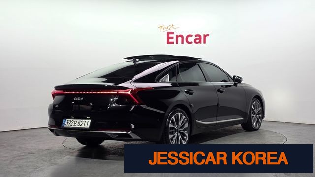 2023 Kia K8 - Thumbnail 18