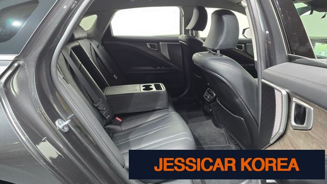 2022 Kia K8 - Thumbnail 6