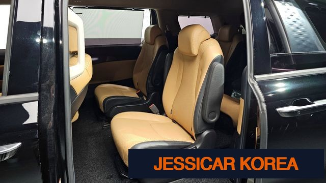 2021 Kia Carnival 4th Gen - Thumbnail 8