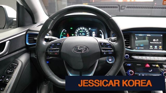 2018 Hyundai Ioniq Hybrid - Thumbnail 3