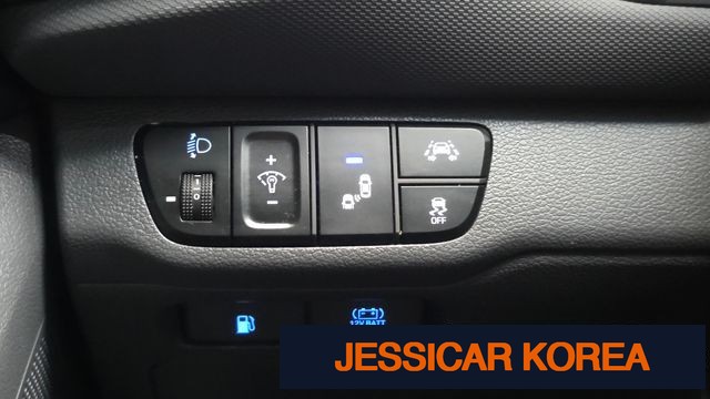 2018 Hyundai Ioniq Hybrid - Thumbnail 12