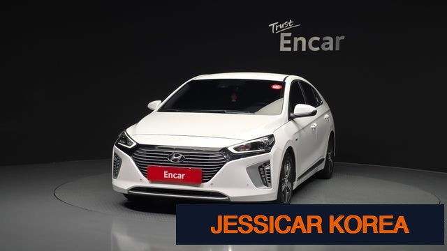 2018 Hyundai Ioniq Hybrid - Thumbnail 16