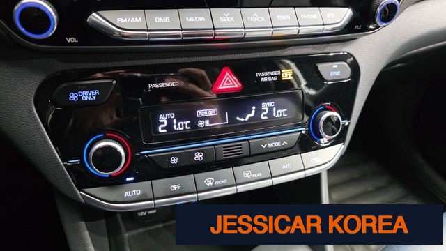 2018 Hyundai Ioniq Hybrid - Thumbnail 18
