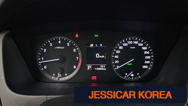 2015 Hyundai LF Sonata - Thumbnail 9