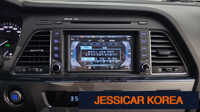 2015 Hyundai LF Sonata - Thumbnail 15