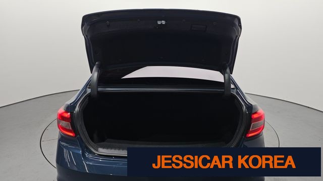 2015 Hyundai LF Sonata - Thumbnail 17