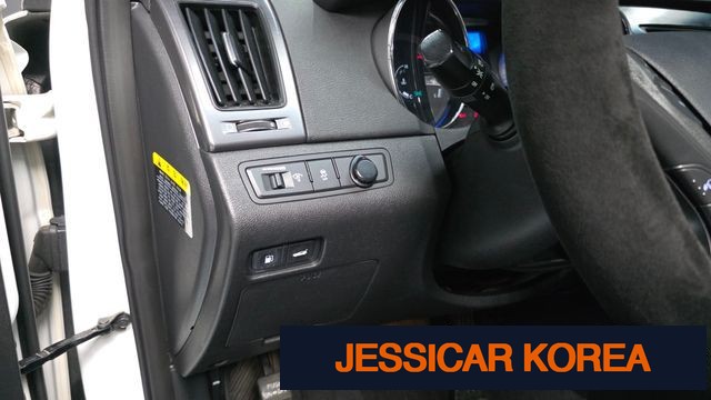 2012 Hyundai sonata hybrid - Thumbnail 2