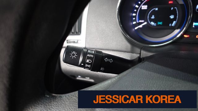 2012 Hyundai sonata hybrid - Thumbnail 19