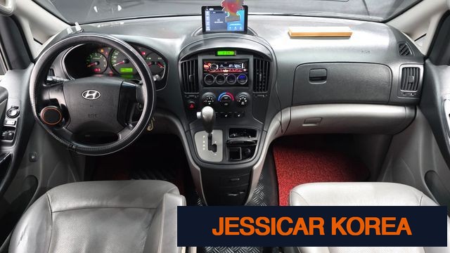 2015 Hyundai Grand Starex - Thumbnail 10