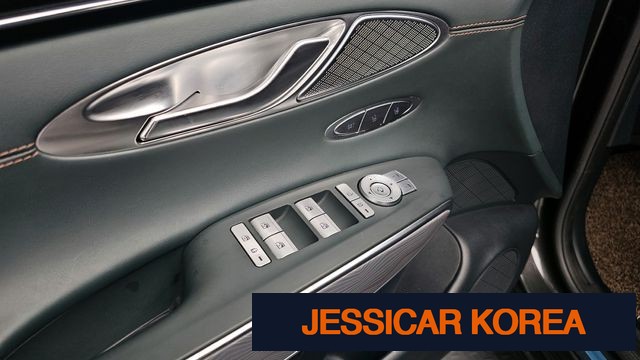 2024 Genesis GV70 - Thumbnail 2