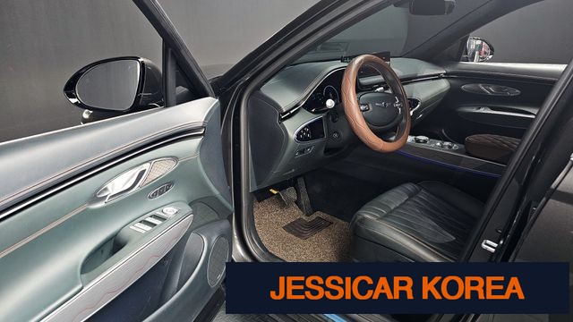 2024 Genesis GV70 - Thumbnail 5