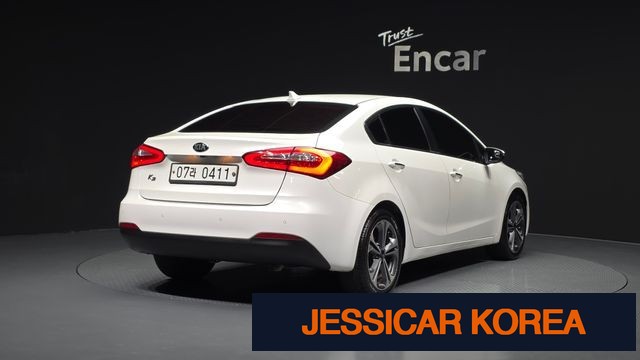 2015 Kia K3 - Thumbnail 3