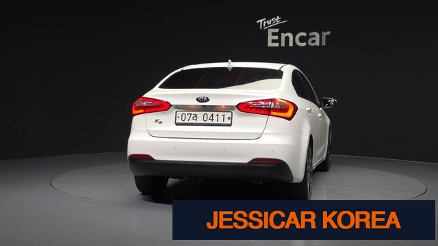 2015 Kia K3 - Thumbnail 4