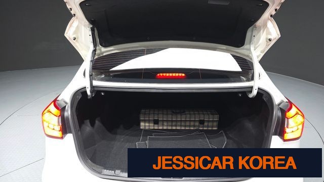 2015 Kia K3 - Thumbnail 13