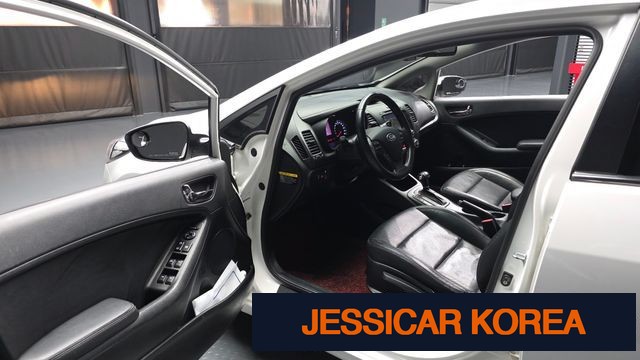 2015 Kia K3 - Thumbnail 18