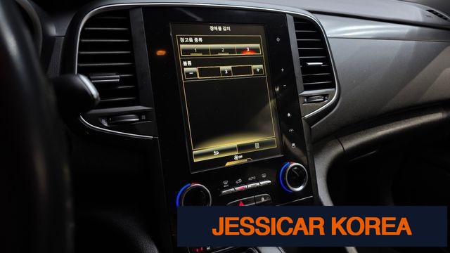 2017 Renault Korea SM6 - Thumbnail 4