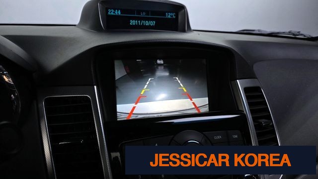 2012 Chevrolet Cruze - Thumbnail 2
