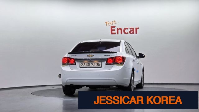 2012 Chevrolet Cruze - Thumbnail 11