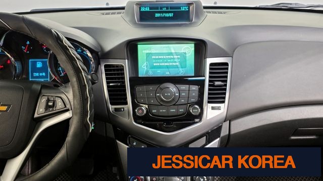 2012 Chevrolet Cruze - Thumbnail 12