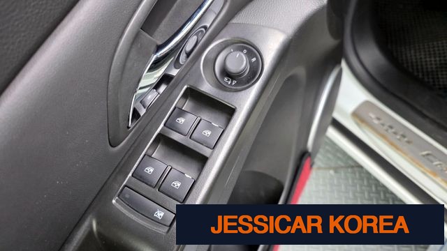 2012 Chevrolet Cruze - Thumbnail 15