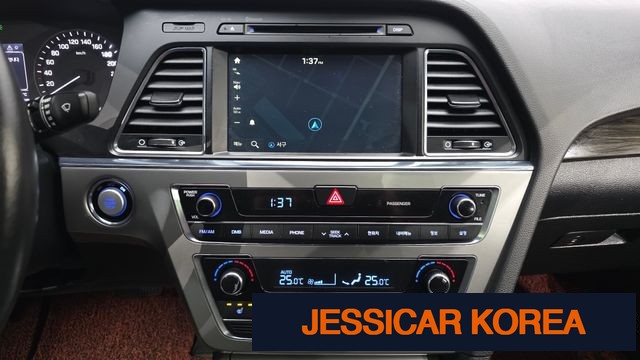 2015 Hyundai LF Sonata - Thumbnail 8
