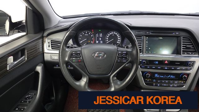 2015 Hyundai LF Sonata - Thumbnail 19