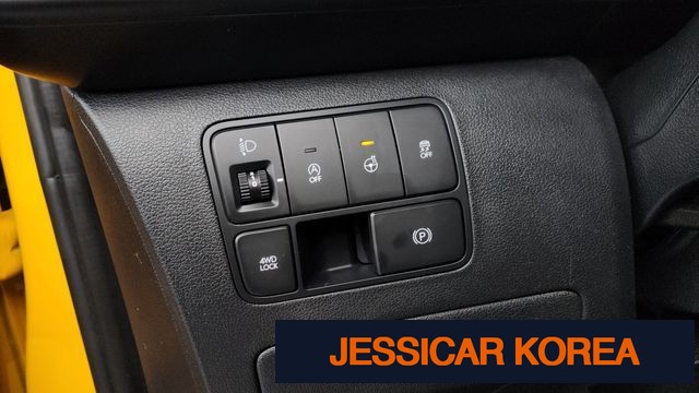 2022 Hyundai Staria - Thumbnail 2