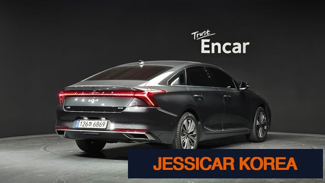 2022 Kia K8 Hybrid - Thumbnail 3