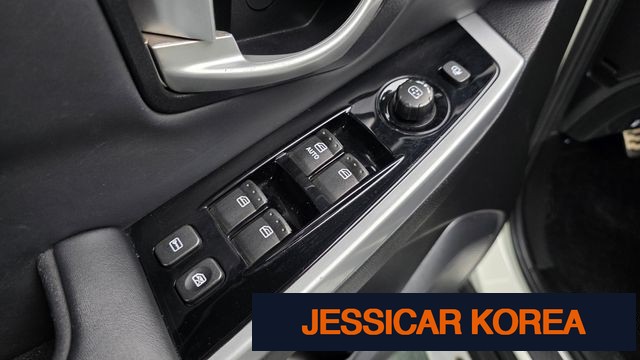 2016 KG Mobility New Korando C - Thumbnail 8
